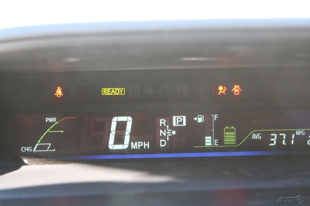 2012 Toyota Prius 3rd Gen - Image 16 of 21