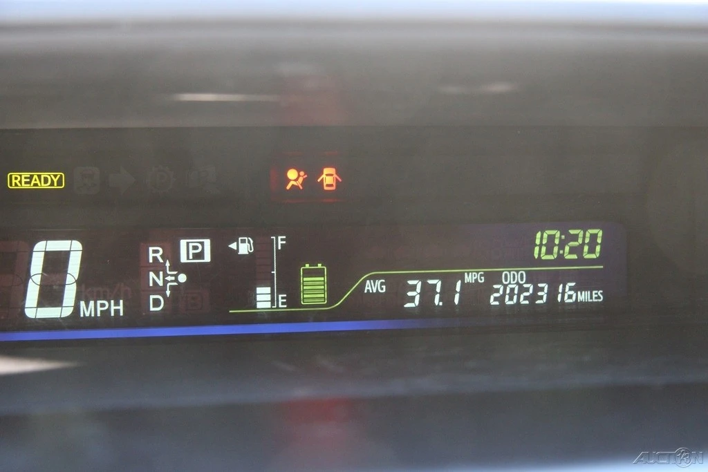 2012 Toyota Prius 3rd Gen - Image 15 of 21