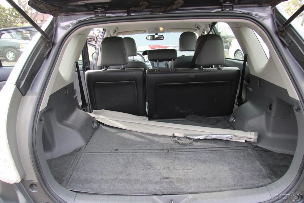 2012 Toyota Prius 3rd Gen - Image 19 of 21