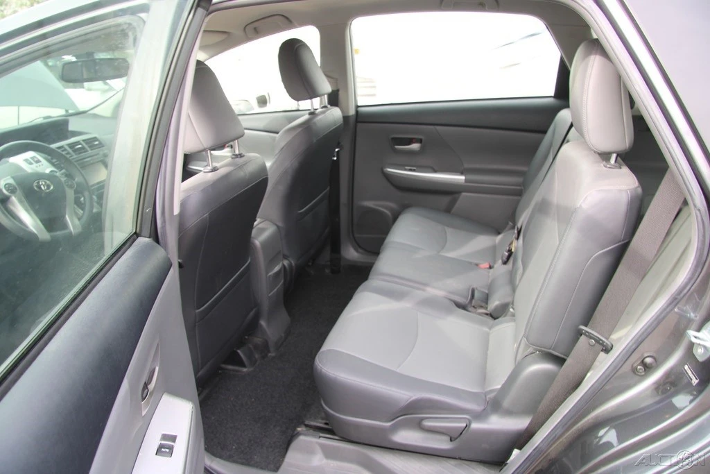 2012 Toyota Prius 3rd Gen - Image 18 of 21