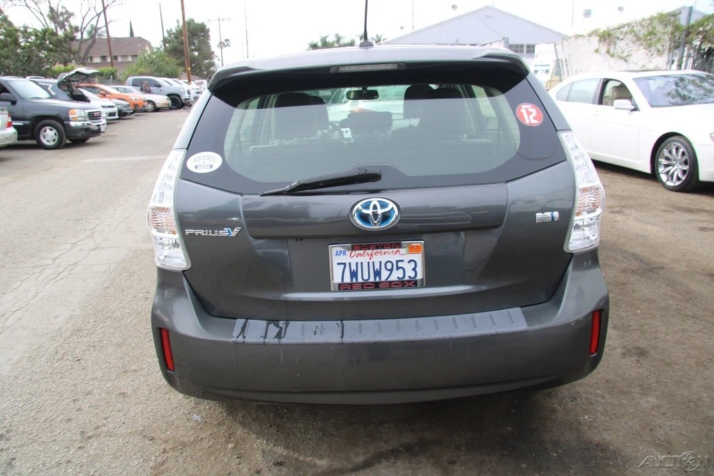 2012 Toyota Prius 3rd Gen - Image 5 of 21
