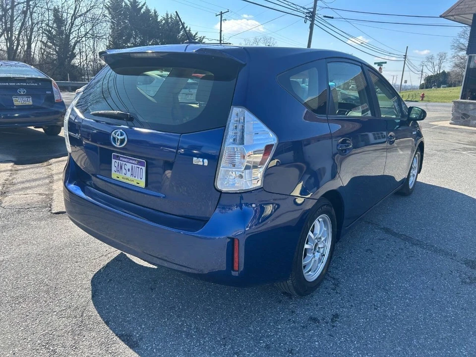 2012 Toyota Prius 3rd Gen - Image 5 of 21