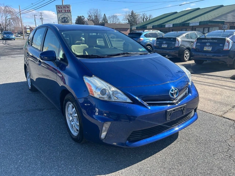 2012 Toyota Prius 3rd Gen - Image 3 of 21