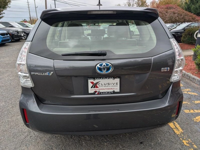 2012 Toyota Prius 3rd Gen - Image 6 of 12