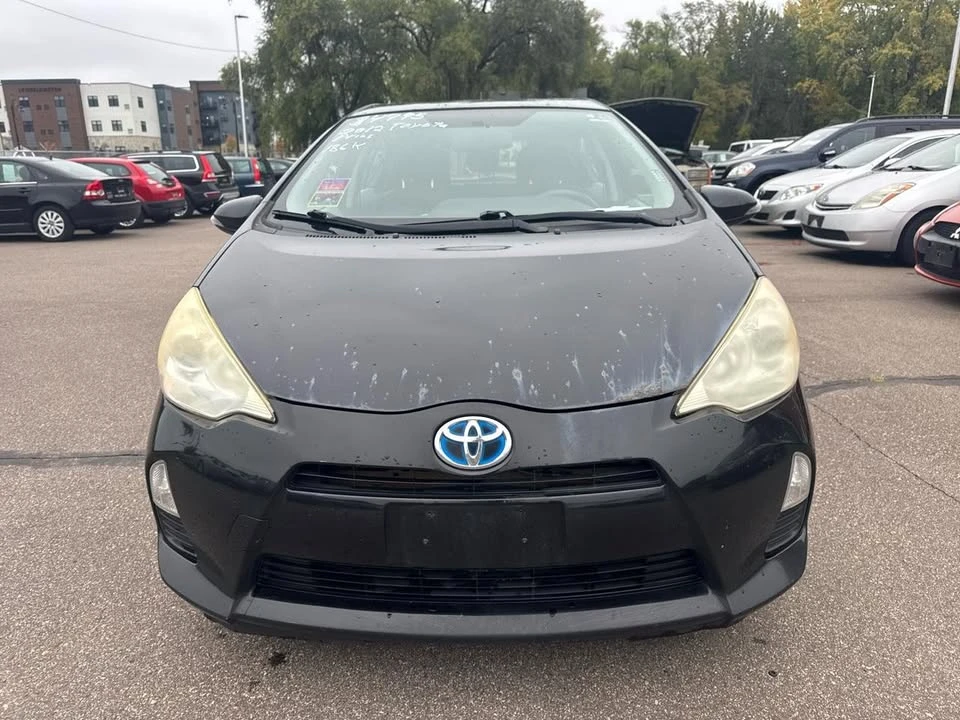 2012 Toyota Prius - Image 2 of 11