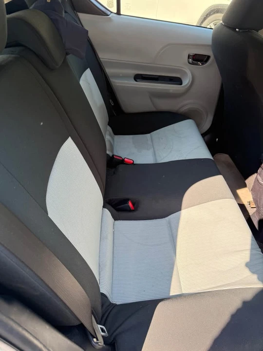2012 Toyota Prius - Image 7 of 7