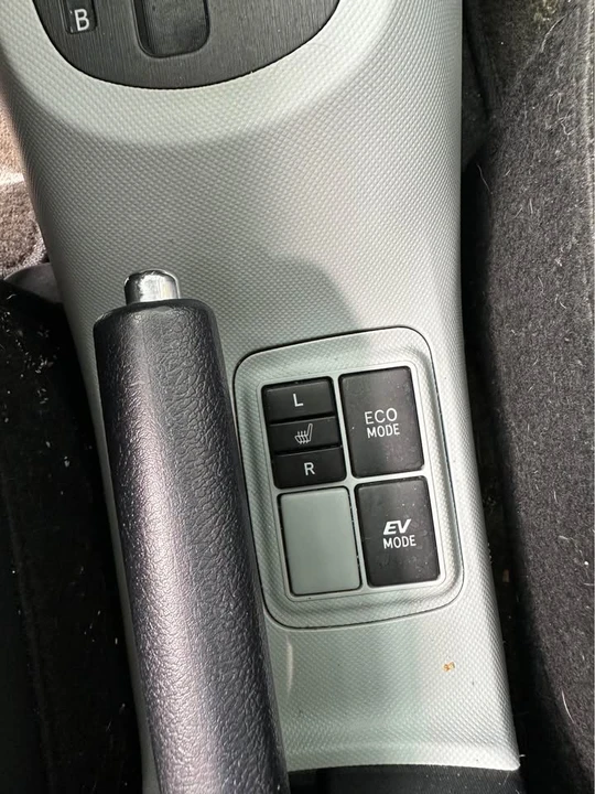 2012 Toyota Prius - Image 10 of 10