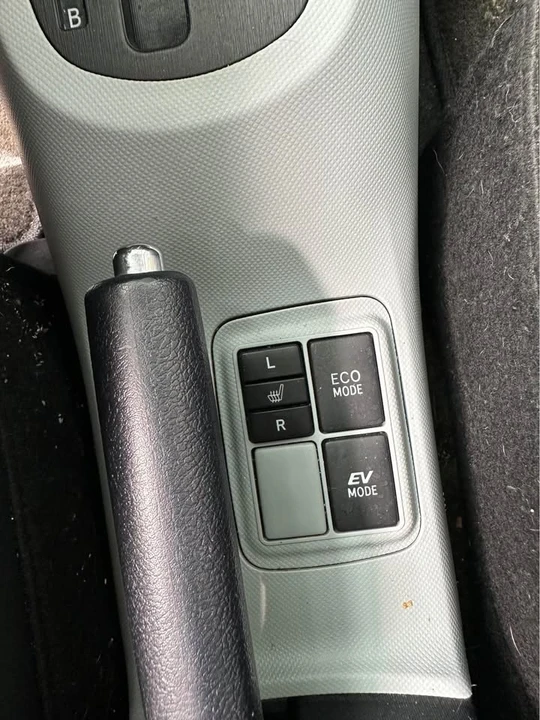2012 Toyota Prius 3rd Gen - Image 10 of 10