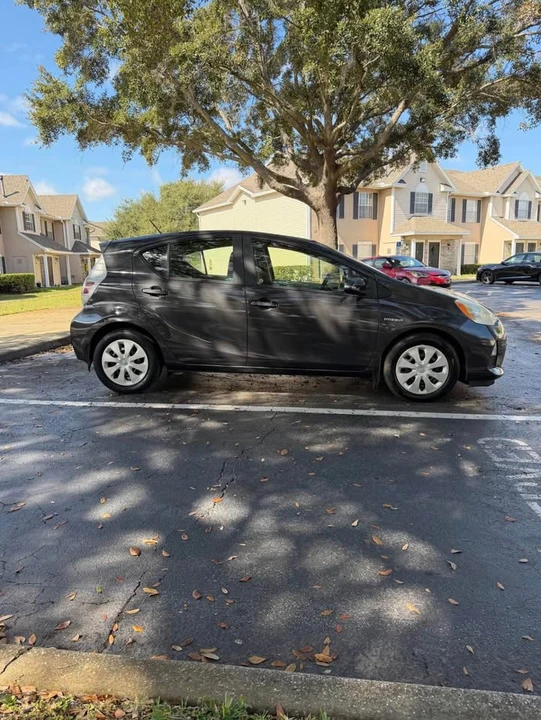 2012 Toyota Prius - Image 6 of 16