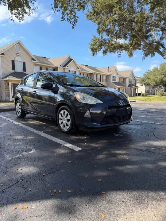 2012 Toyota Prius - Image 4 of 16