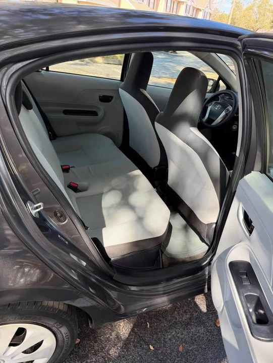 2012 Toyota Prius - Image 12 of 16