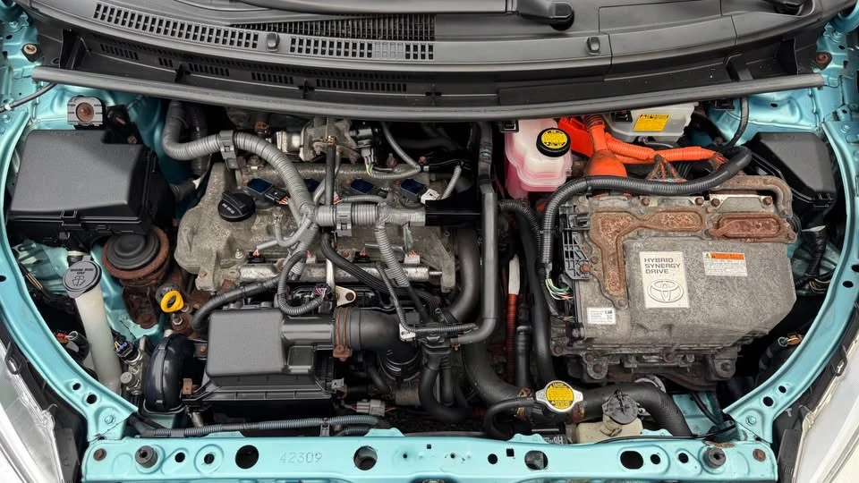 2012 Toyota Prius - Image 12 of 15
