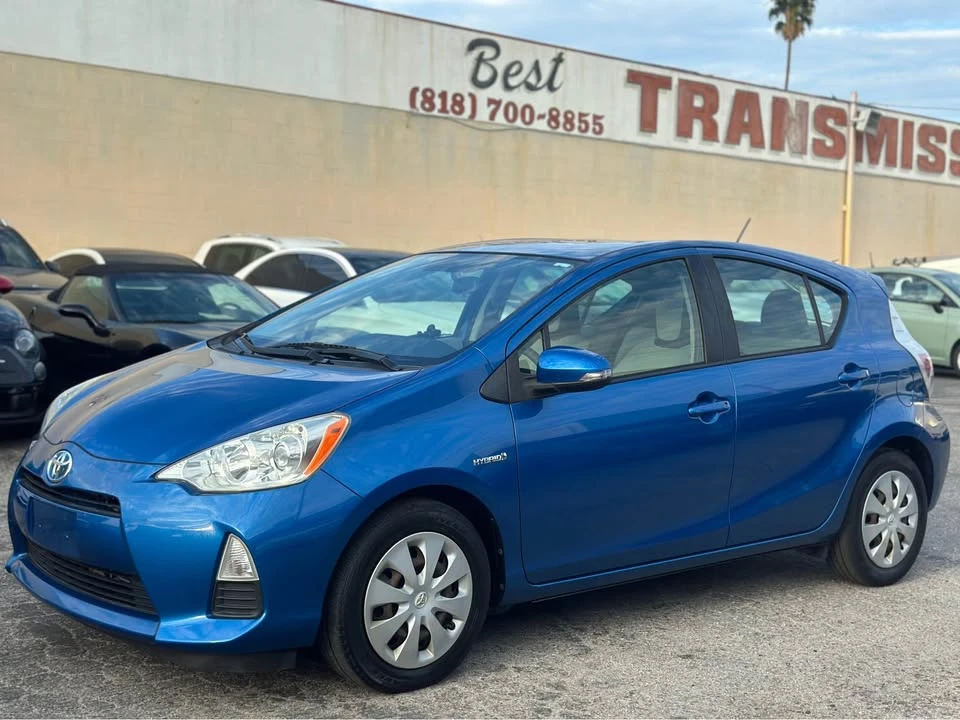 2012 Toyota Prius - Image 6 of 20