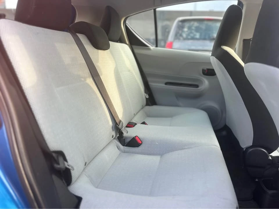 2012 Toyota Prius - Image 19 of 20