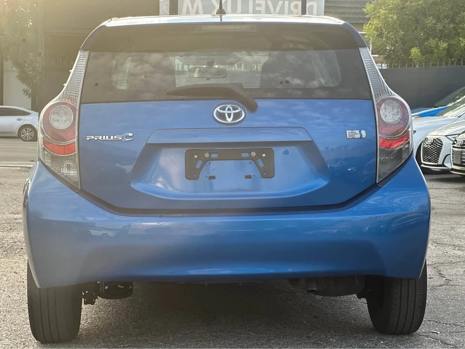 2012 Toyota Prius - Image 9 of 20