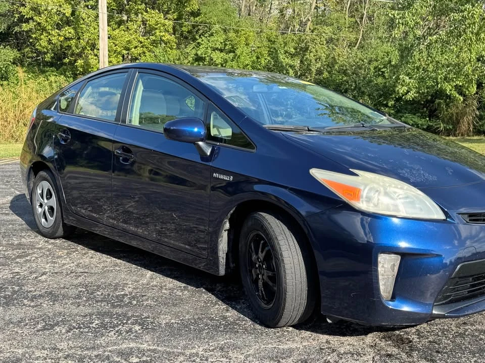 2012 Toyota Prius - Image 7 of 13