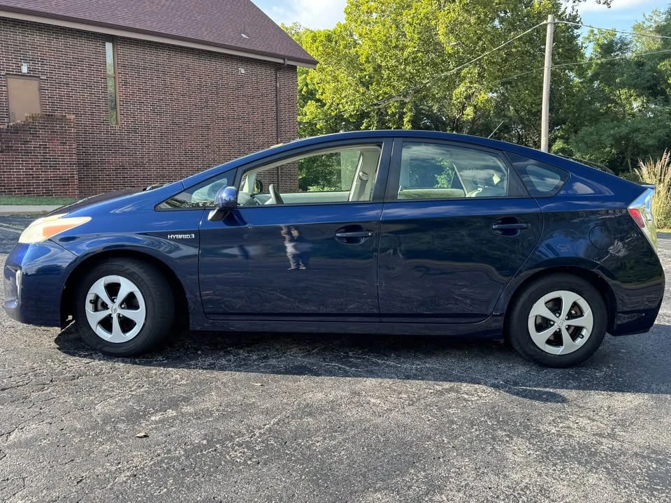 2012 Toyota Prius - Image 3 of 13