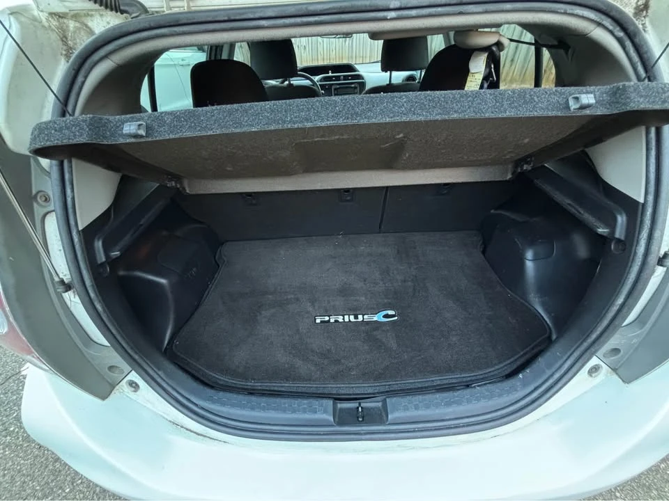 2012 Toyota Prius - Image 10 of 10