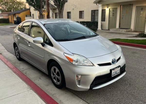 2012 Toyota Prius 3rd Gen - Image 3 of 21