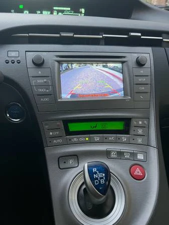 2012 Toyota Prius 3rd Gen - Image 4 of 21