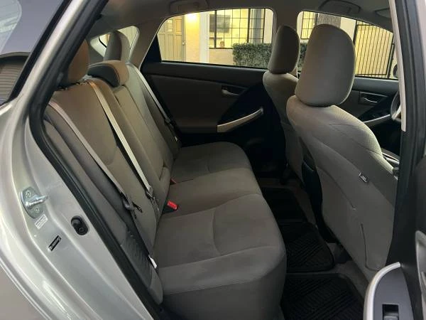 2012 Toyota Prius 3rd Gen - Image 18 of 21