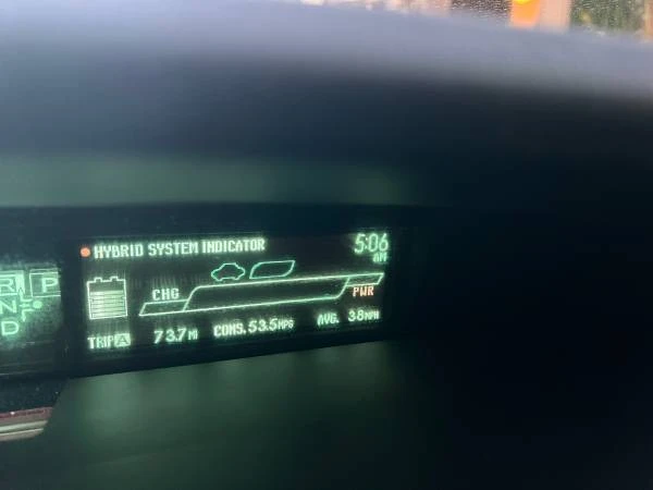 2012 Toyota Prius 3rd Gen - Image 8 of 21