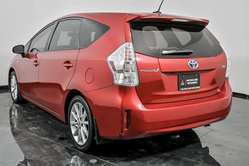 2012 Toyota Prius 3rd Gen - Image 8 of 21