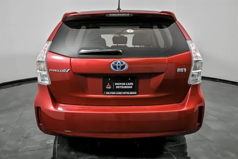 2012 Toyota Prius 3rd Gen - Image 9 of 12