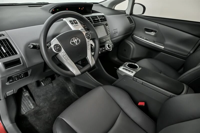 2012 Toyota Prius 3rd Gen - Image 16 of 21