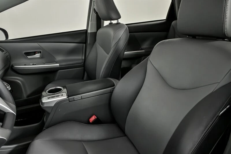 2012 Toyota Prius 3rd Gen - Image 18 of 21
