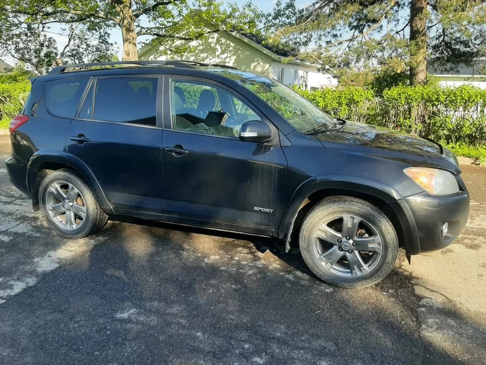 2012 Toyota RAV4 3rd Gen - Image 2 of 11