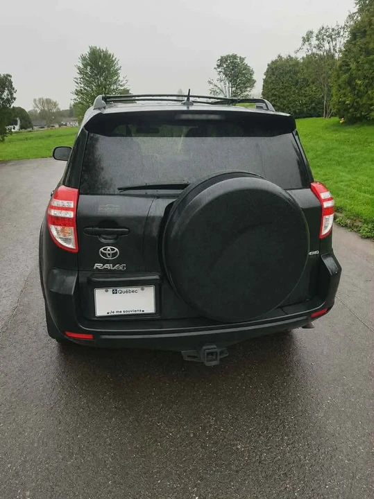 2012 Toyota RAV4 3rd Gen - Image 10 of 11