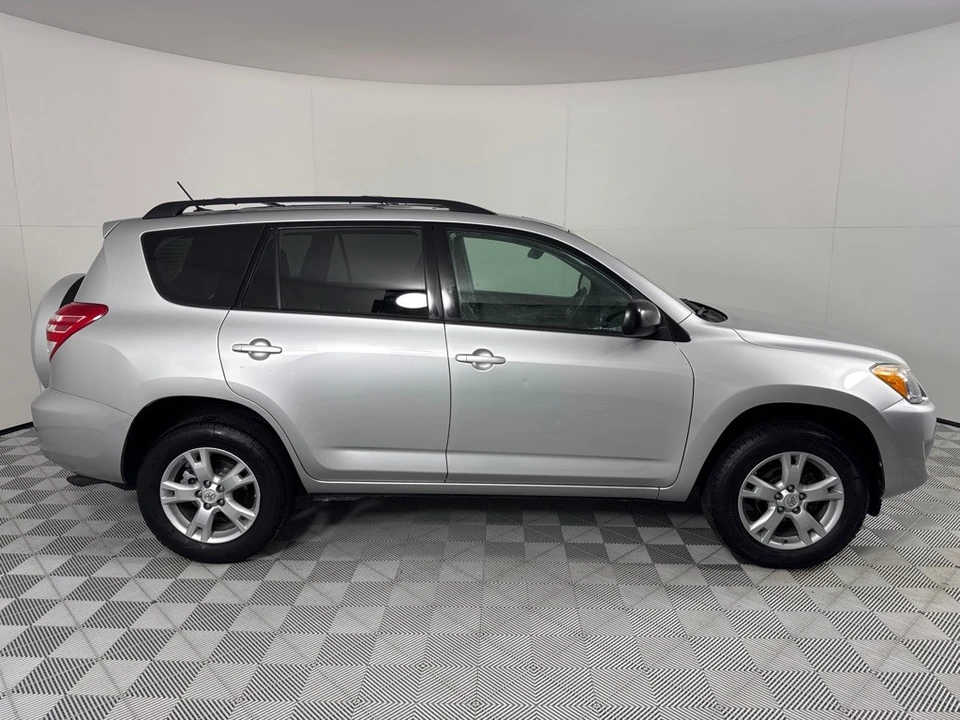 2012 Toyota RAV4 3rd Gen - Image 4 of 12