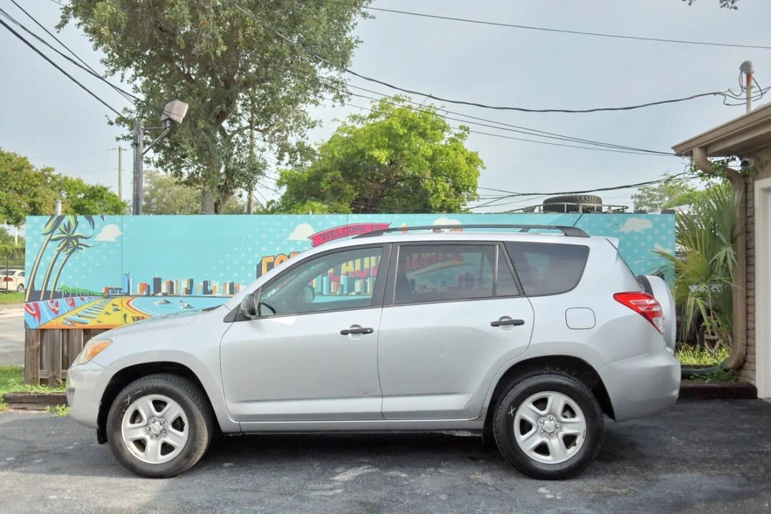 2012 Toyota RAV4 3rd Gen - Image 5 of 12
