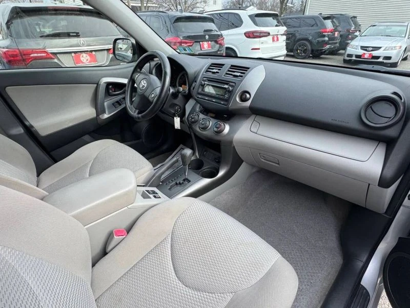 2012 Toyota RAV4 3rd Gen - Image 11 of 12