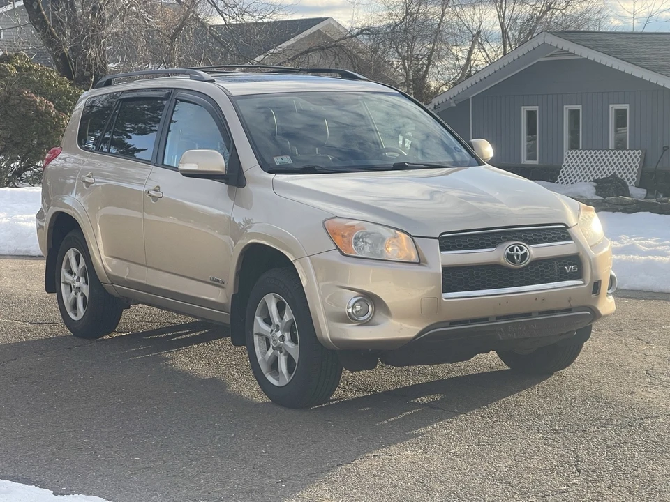 2012 Toyota RAV4 3rd Gen - Image 5 of 18