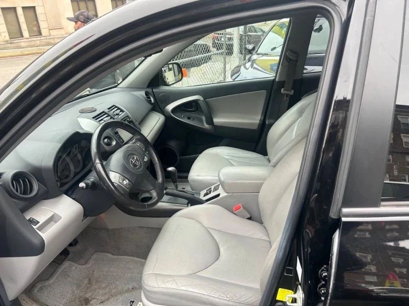2012 Toyota RAV4 3rd Gen - Image 9 of 12
