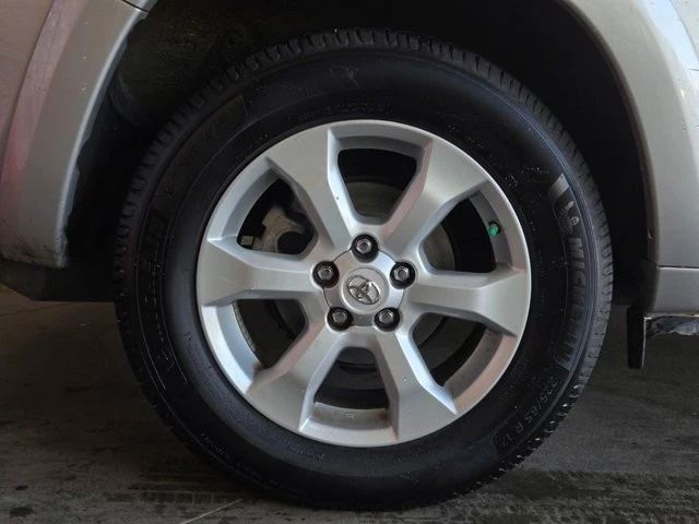 2012 Toyota RAV4 3rd Gen - Image 5 of 26