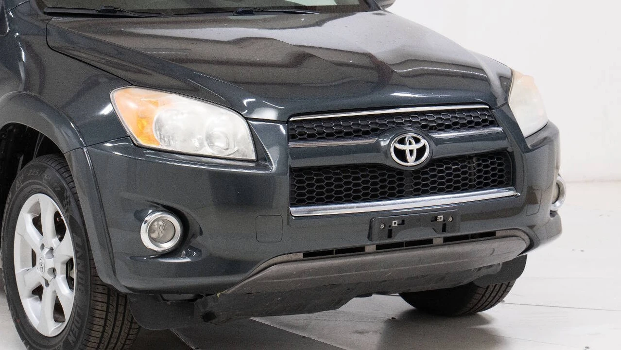 2012 Toyota RAV4 3rd Gen - Image 9 of 12