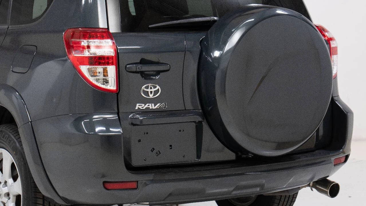 2012 Toyota RAV4 3rd Gen - Image 11 of 12