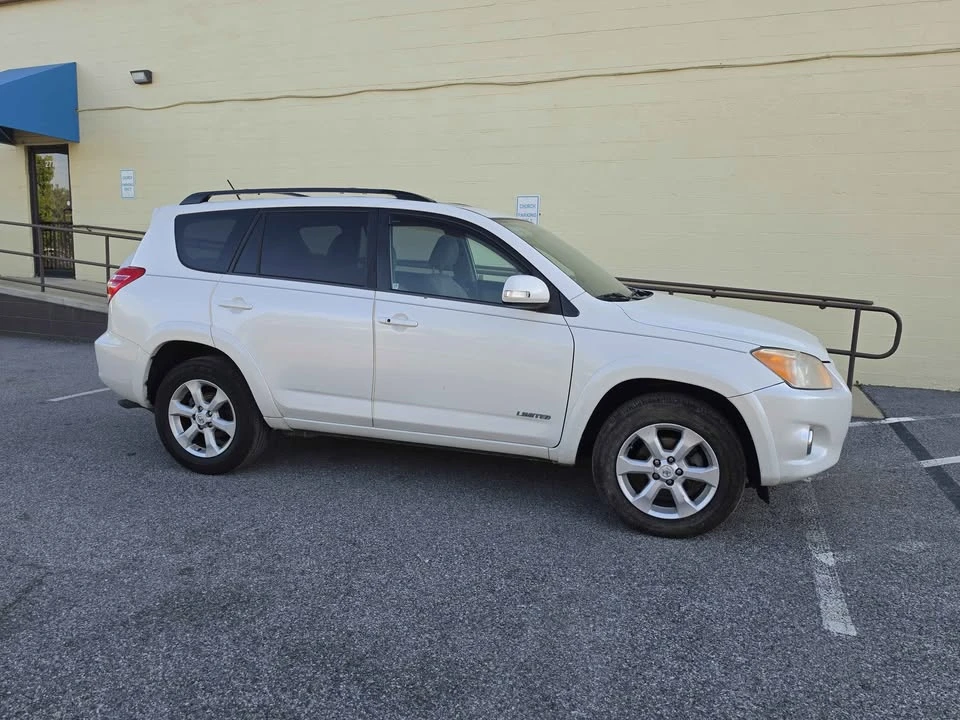 2012 Toyota RAV4 3rd Gen - Image 9 of 15