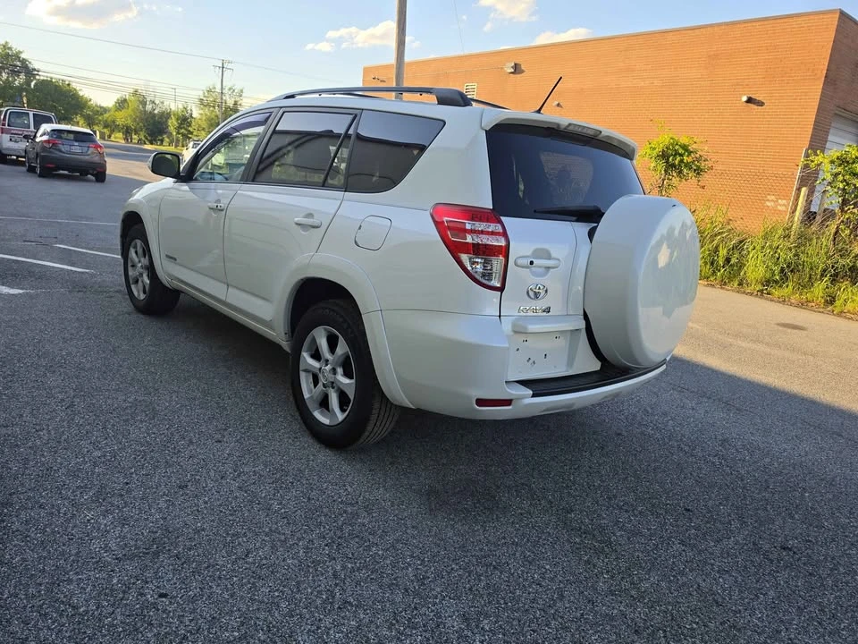 2012 Toyota RAV4 3rd Gen - Image 4 of 15