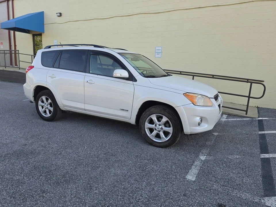 2012 Toyota RAV4 3rd Gen - Image 12 of 15