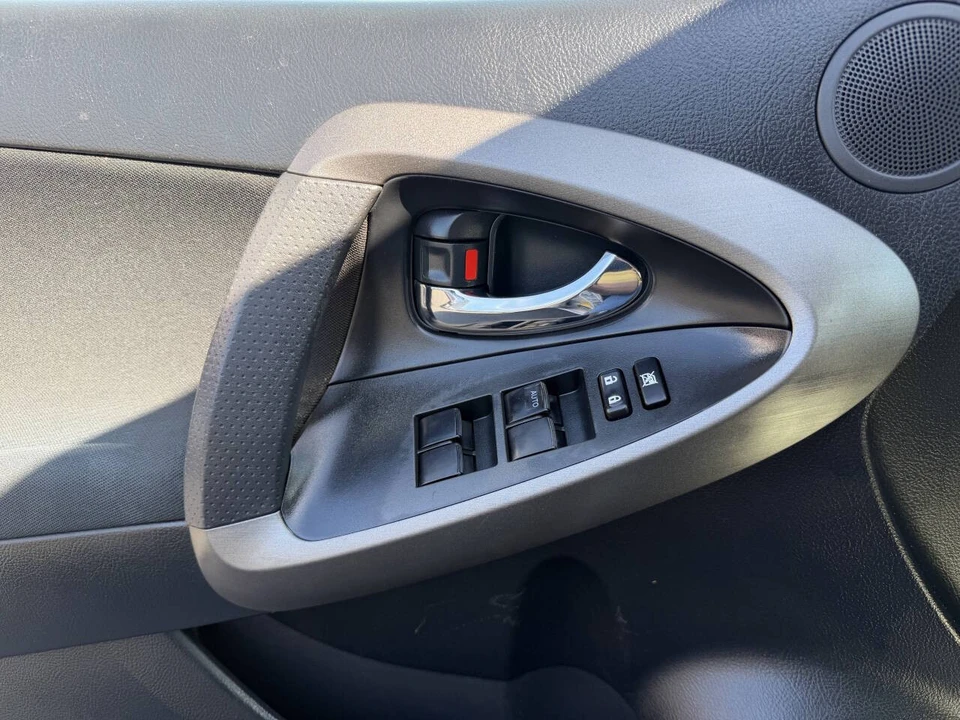 2012 Toyota RAV4 3rd Gen - Image 13 of 17