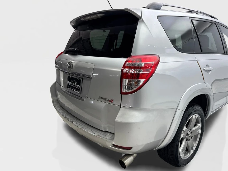 2012 Toyota RAV4 3rd Gen - Image 18 of 21