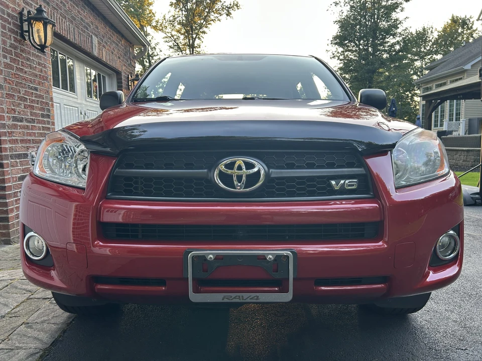2012 Toyota RAV4 3rd Gen - Image 17 of 31