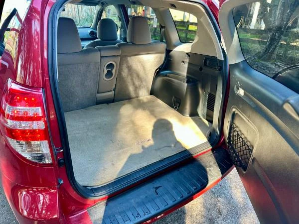 2012 Toyota RAV4 3rd Gen - Image 10 of 16