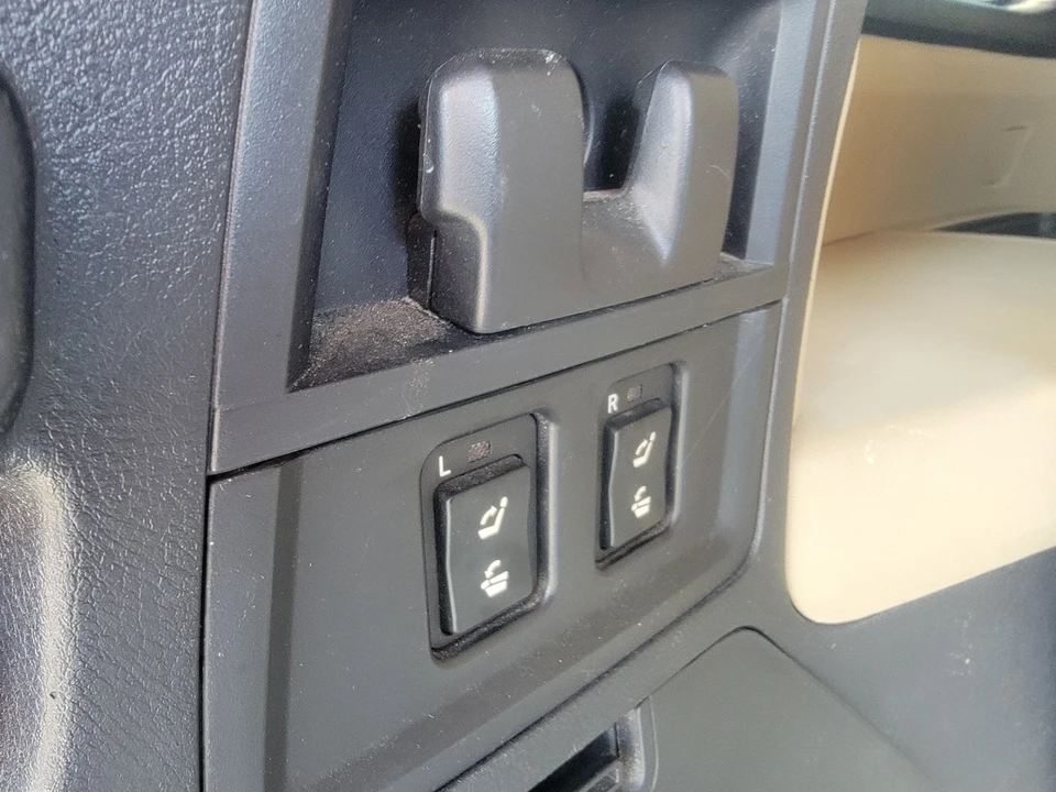 2012 Toyota Sequoia 2nd Gen - Image 14 of 20