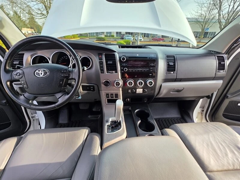 2012 Toyota Sequoia 2nd Gen - Image 16 of 21