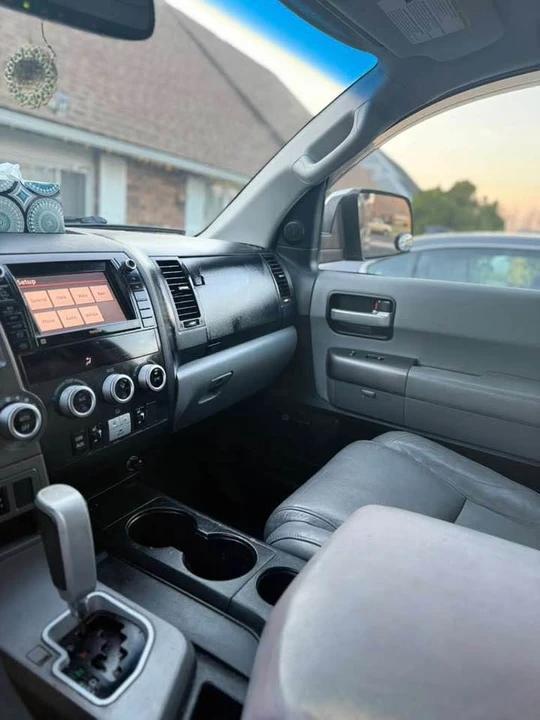 2012 Toyota Sequoia 2nd Gen - Image 14 of 17